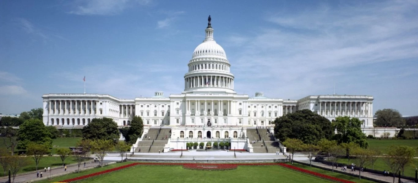 Ο Λευκός Οίκος απαντά στις κατηγορίες: «Στην πραγματικότητα υπονομεύετε την ασφάλεια του έθνους μας»